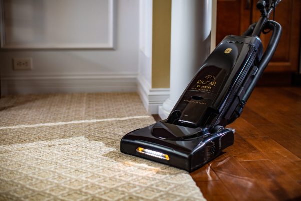 R25 Premium Pet Upright Vacuum w/ 5 Year Warranty