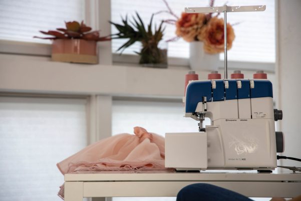 Amber Air S400 Serger