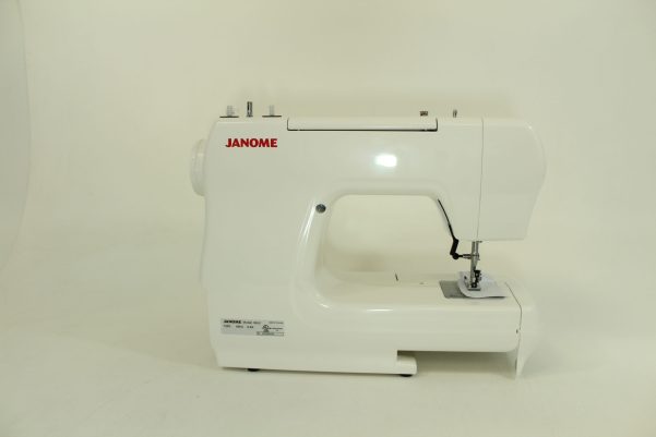 Janome 2212 Mechanical Sewing Machine