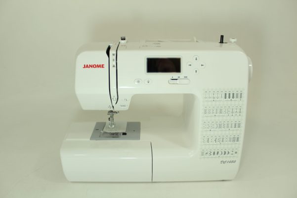 Janome DC1050 Sewing Machine