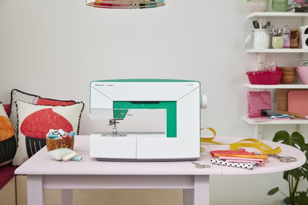 Husqvarna Viking Jade 20 Sewing Machine