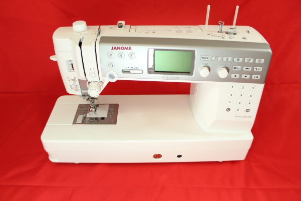 Janome Memory Craft 6700P Sewing Machine