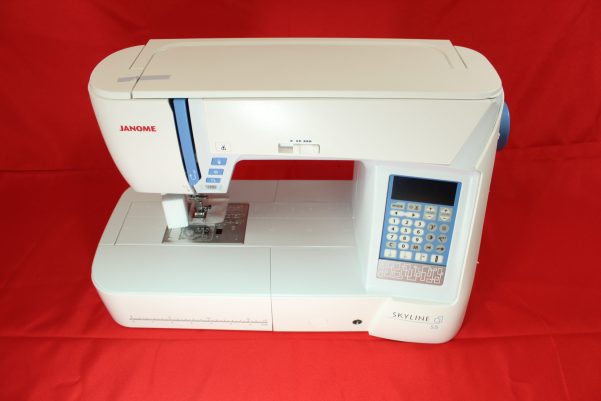 Janome Skyline S-5 Sewing Machine