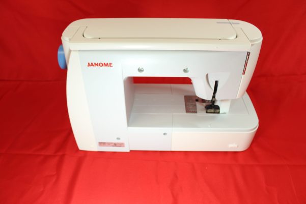 Janome Skyline S-5 Sewing Machine