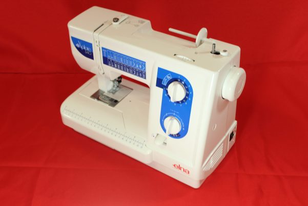 Elna eXplore 340 Mechanical Sewing Machine