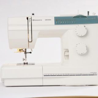 Husqvarna Viking Emerald 116 Sewing machine