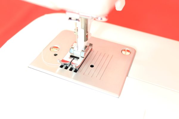 Factory Reconditioned Singer Start 1304 Sewing Machine - 57 Stitch