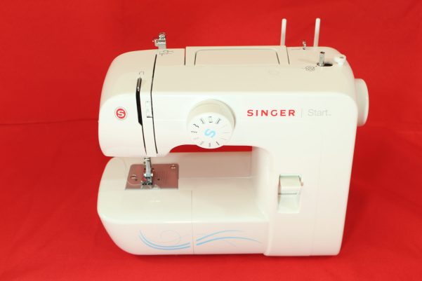 Factory Reconditioned Singer Start 1304 Sewing Machine - 57 Stitch