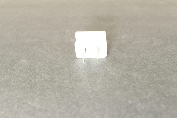 White Slide On Type Polarized Lamp Plugs